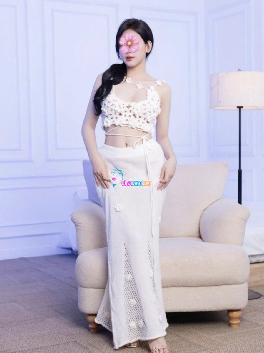 Ngã tư trôi. 2k5 bé gái loz múp. Vú to bóp siêu sướng