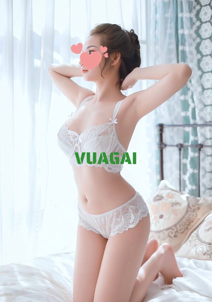 NEW - THANH HẰNG - XINH GÁI DÂM ĐÃNG NHIỆT TÌNH, CHÉN CỰC PHÊ.