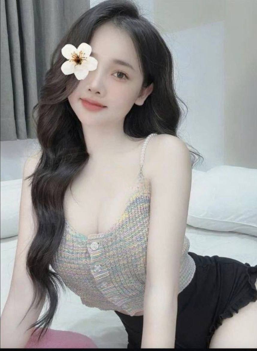 BÉ THẢO BABY 2K4❤️XINH XẮN,DÁNG ĐẸP, MÔNG CONG,CỰC CHIỀU KHÁCH