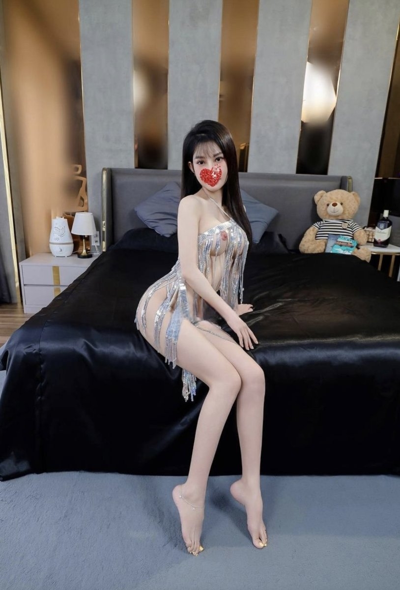 Bé Sun: Body ngọt ngào, xinh xắn, trắng hồng, ngực mông múp đáng yêu!