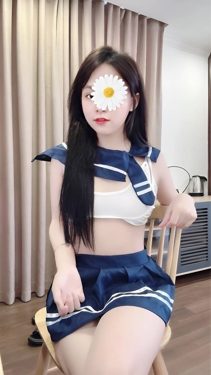 THỎ ANH 2K7 - cực phẩm , xinh ngoan , teen và rất yêu nghề